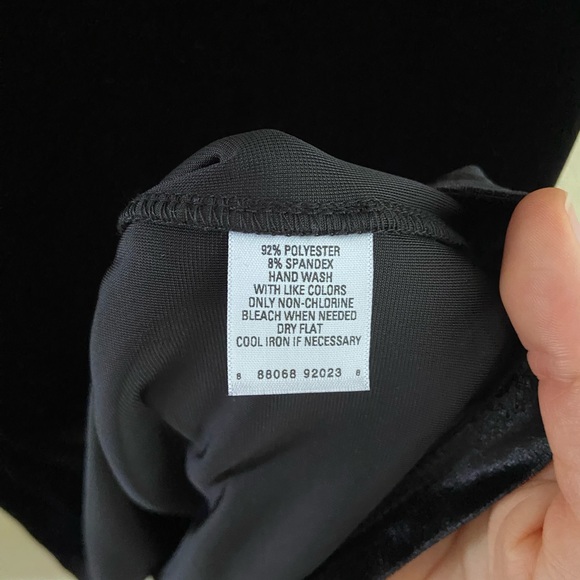 NWT Gnu Black Velvet Sleeveless Mock neck Dress Size Medium - Picture 5 of 6